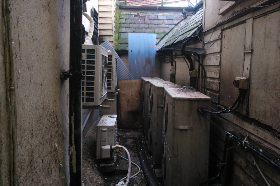 The Dirty Truth: How Bird Droppings Can Affect Your Air Conditioning